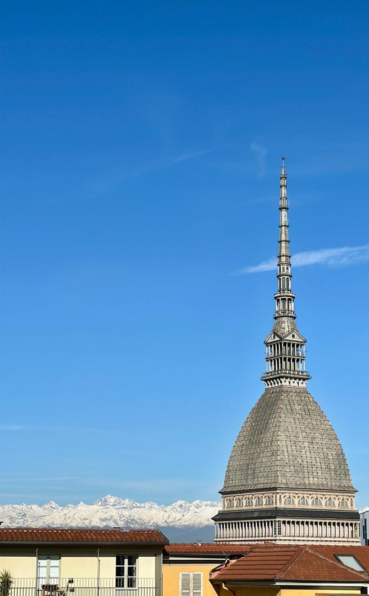 Apartamento Le Finestre Sulla Mole Turín Exterior foto