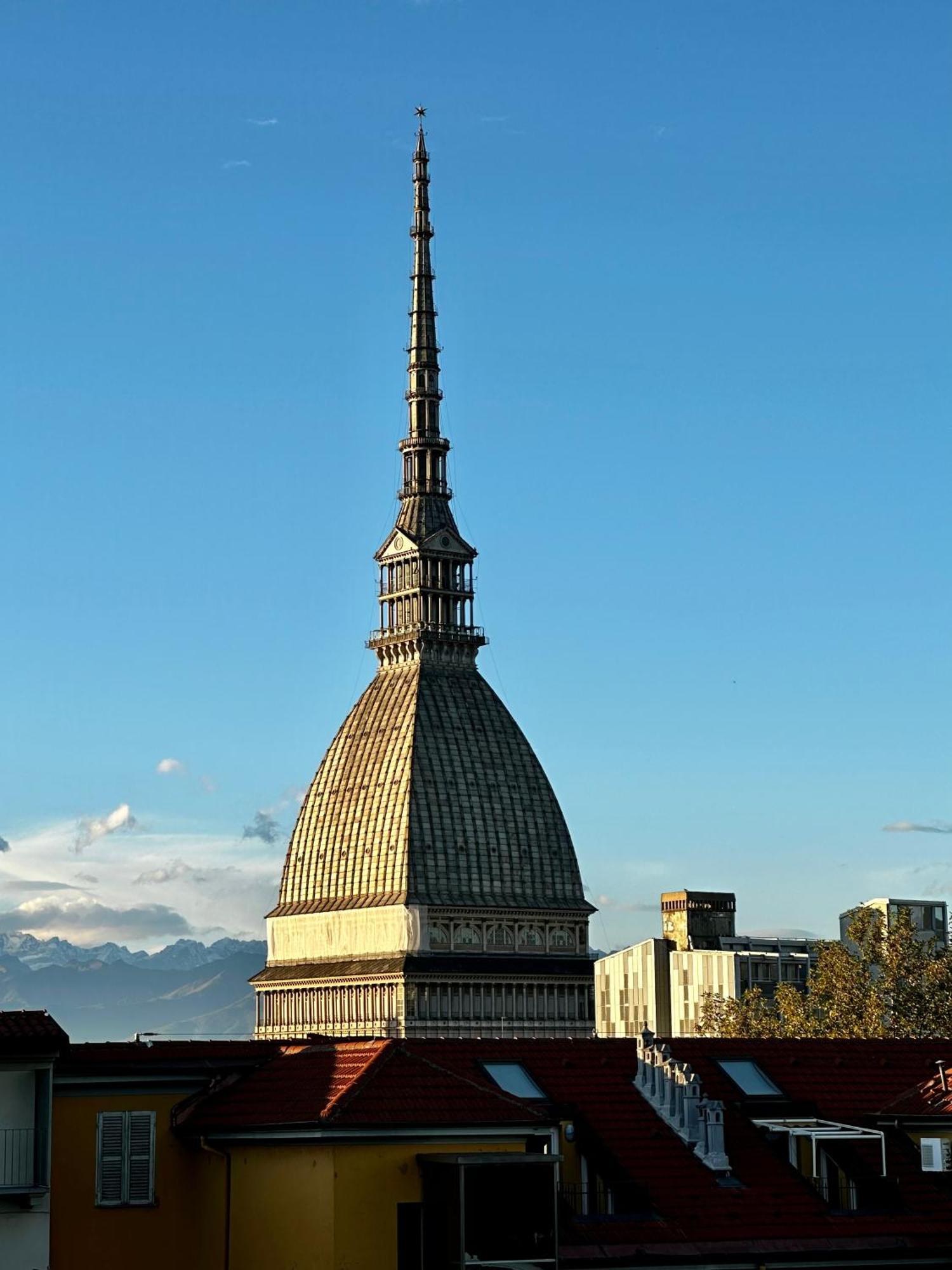 Apartamento Le Finestre Sulla Mole Turín Exterior foto